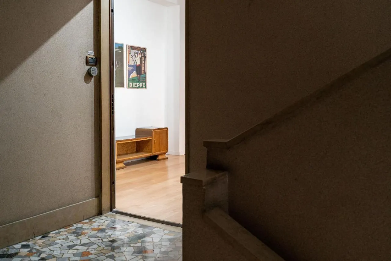 Buzzi Flexyrent Apartment Milánó Olaszország