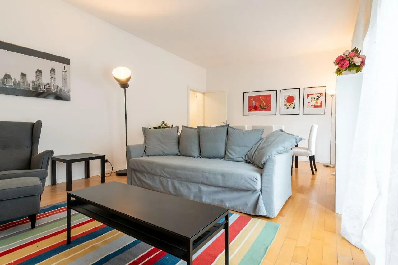 Buzzi Flexyrent Apartment Milánó